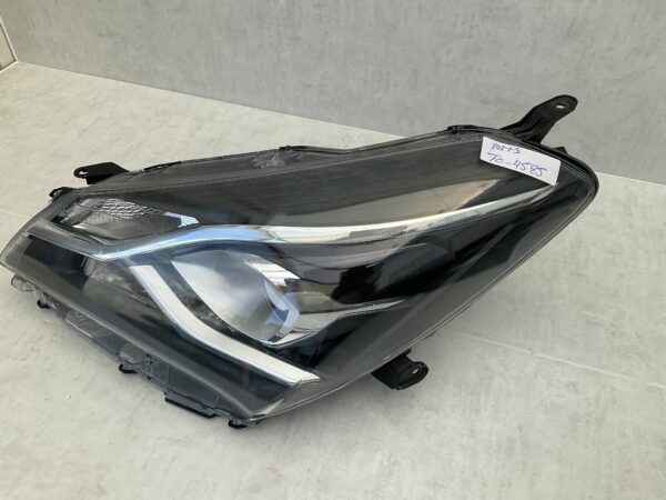 KOPLAMP TOYOTA YARIS ORIGINEEL LINKS TO-4585