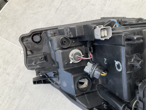 KOPLAMP TOYOTA YARIS ORIGINEEL LINKS TO-4585