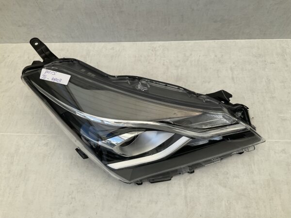 KOPLAMP TOYOTA YARIS 3 FACELIFT 14-17 HAKOGEEN RECHTS TO-5348