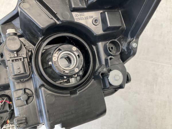 KOPLAMP TOYOTA YARIS 3 FACELIFT 14-17 HAKOGEEN RECHTS TO-5348