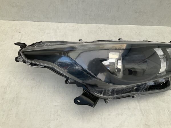 KOPLAMP TOYOTA YARIS K0-6EU LED ORIGINEEL RECHTS TO-4259