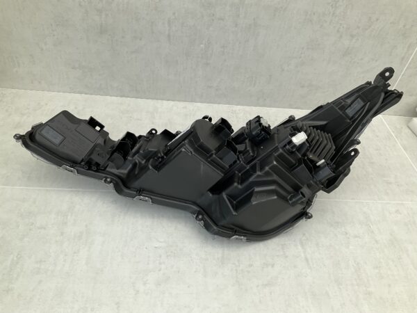 KOPLAMP TOYOTA COROLLA E21 FULL LED 81110-02X10 RECHTS TO-4908
