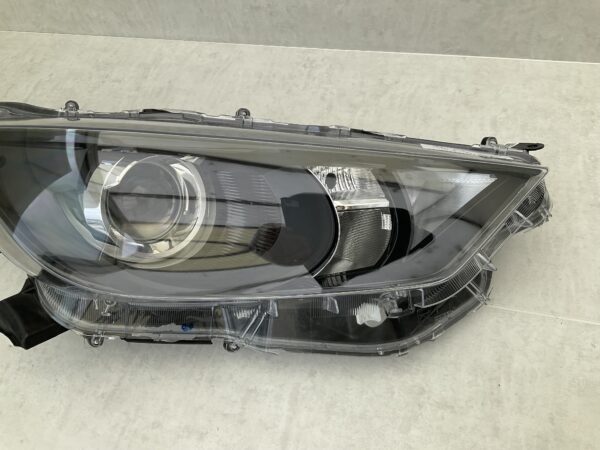 KOPLAMP TOYOTA YARIS K0-6EU LED ORIGINEEL RECHTS TO-4131