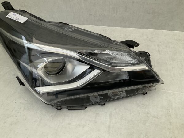 KOPLAMP TOYOTA YARIS 3 FACELIFT 14-17 HALOGEEN RECHTS TO-5466