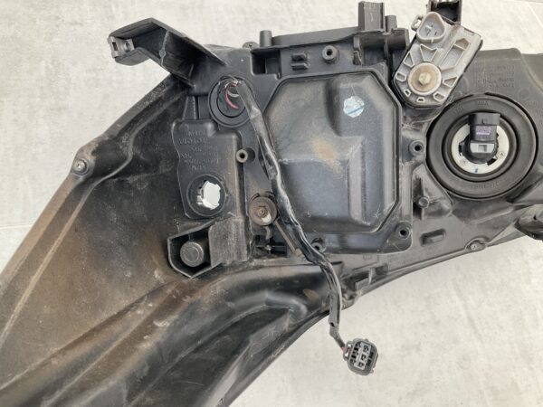 KOPLAMP TOYOTA HILUX 0K-56 LED ORIGINEEL RECHTS TO-8146A