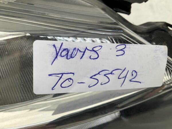 KOPLAMP TOYOTA YARIS 3 FACELIFT 14-17 HALOGEEN LINKS TO-5542