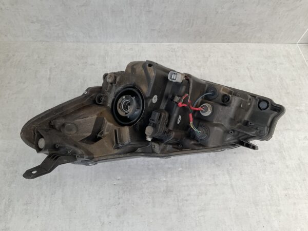 KOPLAMP TOYOTA YARIS 3 FACELIFT ORIGINEEL RECHTS TO-4469