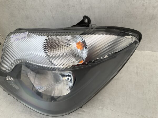 KOPLAMP MERCEDES W906 SPRINTER FACELIFT A9068202361 LINKS MB-4485