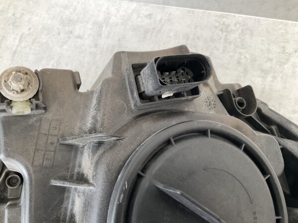 KOPLAMP MERCEDES W906 SPRINTER FACELIFT A9068202361 LINKS MB-4485