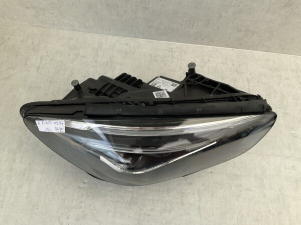 KOPLAMP MERCEDES B KLASSE W247 MULTIBEAM LED A2479068405 RECHTS MB-4475