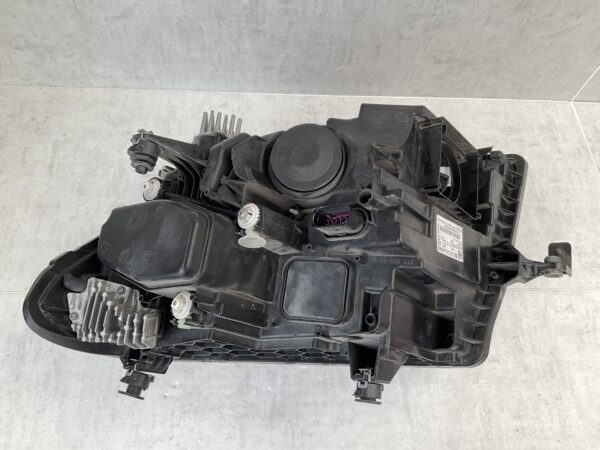 KOPLAMP VOLKSWAGEN CRAFTER LED 7C1941036 1EX012830-06 RECHTS VW-4491