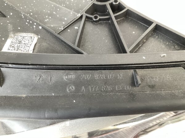KOPLAMP MERCEDES A KLASSE  W177 HALOGEEN LED A1778261300 RECHTS MB-4496