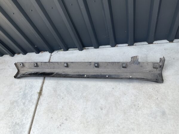 Dorpel Suzuki Vitara (LY) 7724154P0 Zijskirt  BM-21377