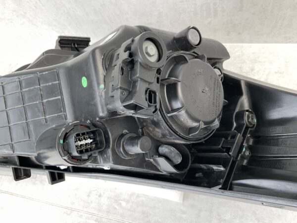 KOPLAMP HYUNDAI I20 LED 92101C8000 U009GBLX LINKS HY-4558