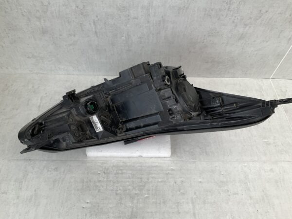 KOPLAMP KIA SPORTAGE FULL LED 92101-F1010 LINKS K-4544