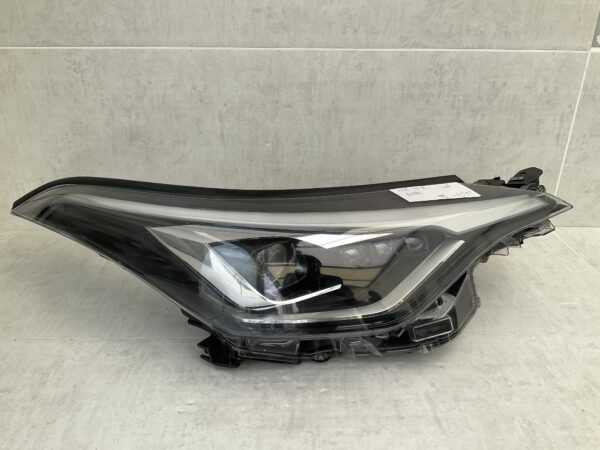 KOPLAMP TOYOTA CHR FULL LED 81110-F4280-00 RECHTS TO-4551
