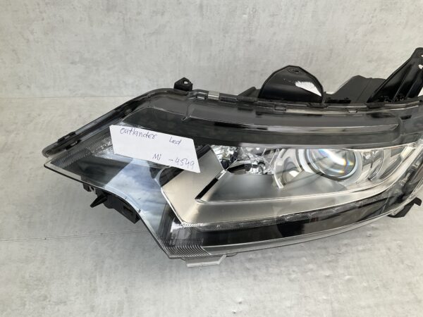 KOPLAMP MITSUBISHI OUTLANDER 4BX15 8301CB-53 LINKS MI-4549