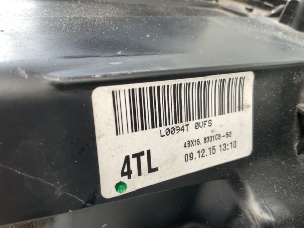 KOPLAMP MITSUBISHI OUTLANDER 4BX15 8301CB-53 LINKS MI-4549