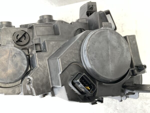 KOPLAMP TOYOTA PROACE CITY LED 9835780680 LINKS TO-4547