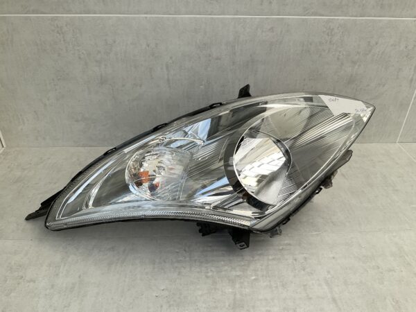 KOPLAMP SUZUKI SWIFT ORIGINEEL RECHTS SU-3795