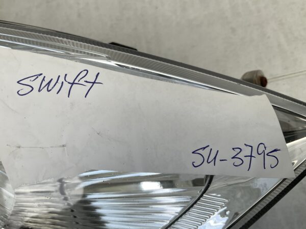 KOPLAMP SUZUKI SWIFT ORIGINEEL RECHTS SU-3795