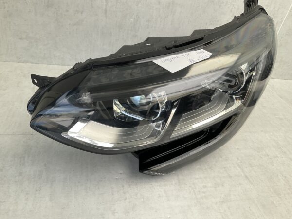 KOPLAMP RENAULT MEGANE 4 LED 260602792R LINKS RE-4548