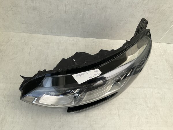 KOPLAMP RENAULT MEGANE 4 LED 260602792R LINKS RE-4548