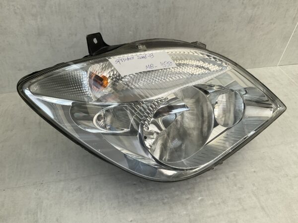 KOPLAMP MERCEDES W906 SPRINTER A9068200261 RECHTS MB-4550