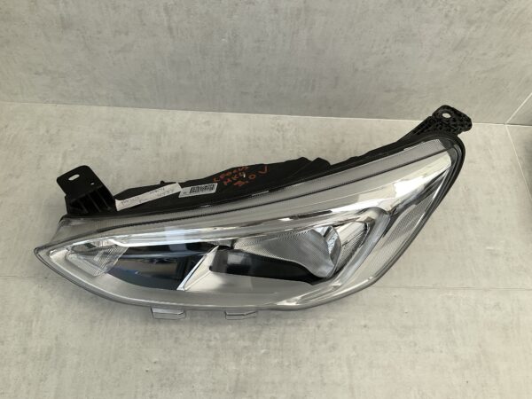 KOPLAMP FORD FOCUS MK4 LED JX7B-13W030AE LINKS FO-4537