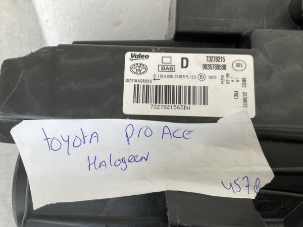KOPLAMP TOYOTA PROACE CITY HALOGEEN 9835780580 RECHTS TO-4578