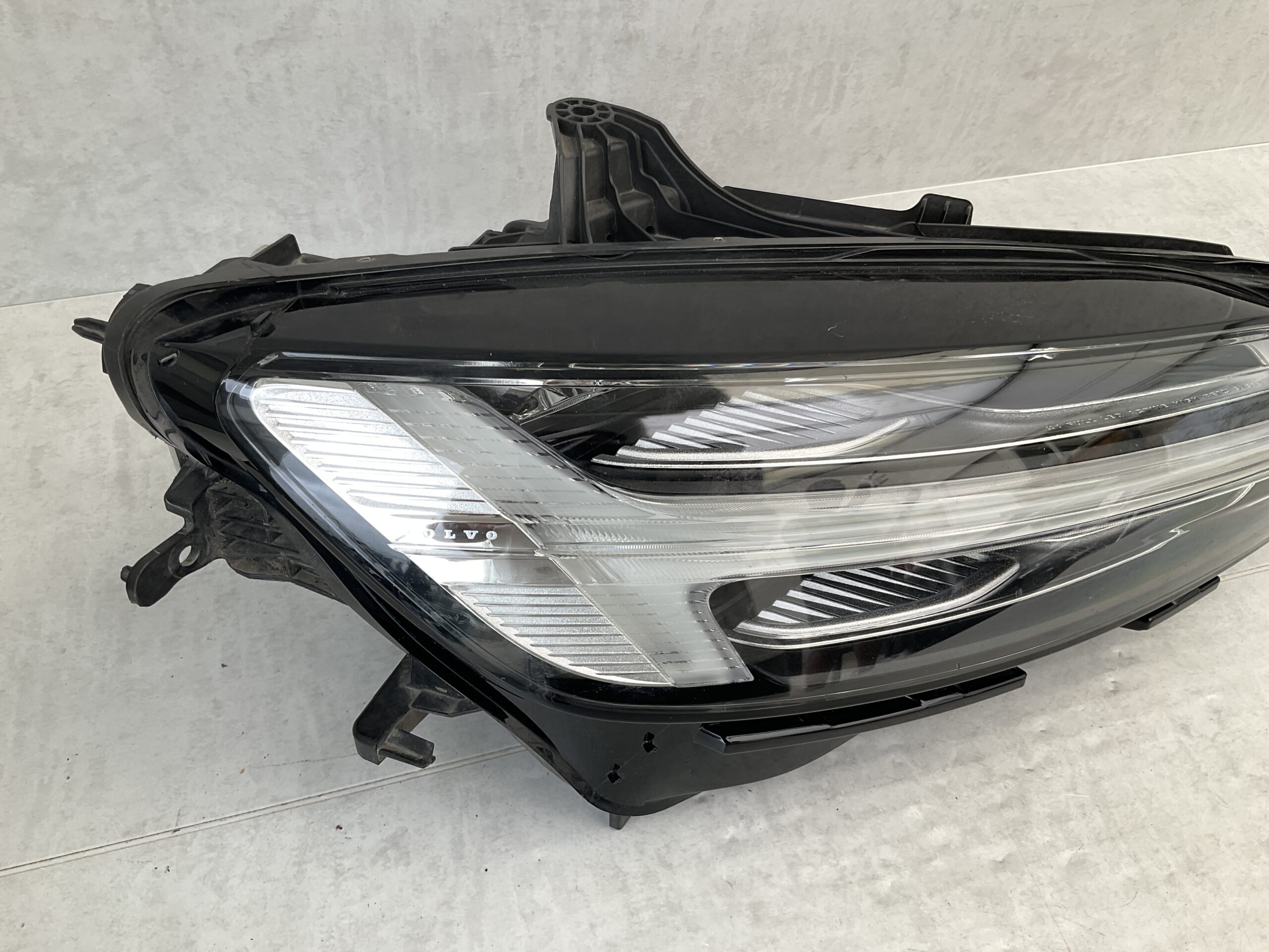 KOPLAMP VOLVO XC60 XC-60 LED RECHTS VO-4572