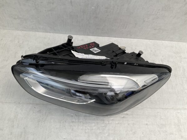 KOPLAMP MERCEDES B KLASSE W247 MULTIBEAM LED LINKS MB-4567