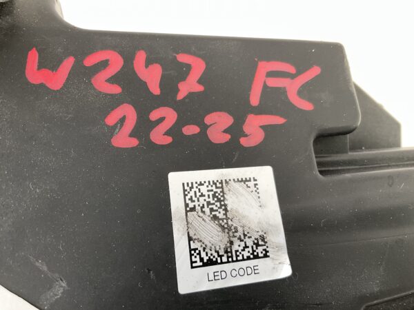 KOPLAMP MERCEDES B KLASSE W247 MULTIBEAM LED LINKS MB-4567