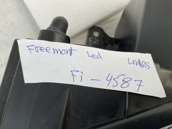 KOPLAMP FIAT FREEMONT LED 05067789AC LINKS FI-4587