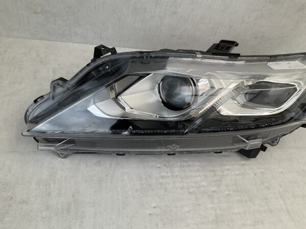 KOPLAMP MITSUBISHI ECLIPSE CROSS LED RECHTS MI-4590