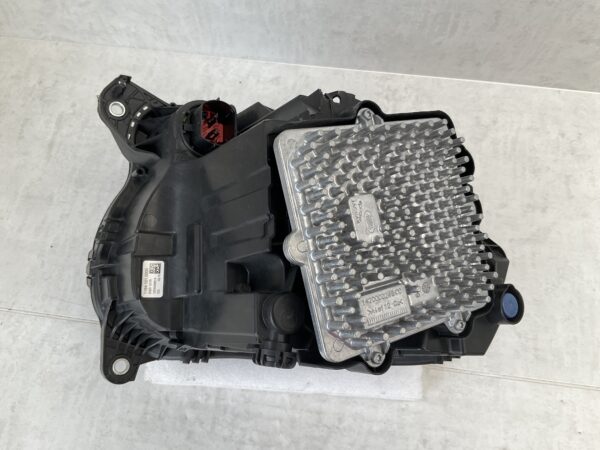 KOPLAMP LAND ROVER RANGE ROVER DEFENDER L66 LED L8B213W030 LINKS RR-4592