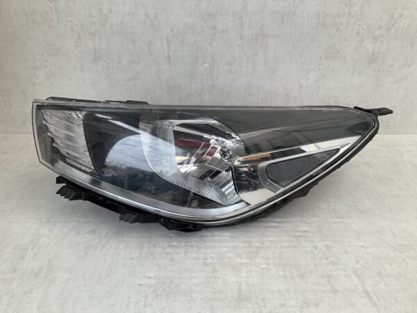 KOPLAM KIA RIO IV STANDAARD 17- 92101-H8 LINKS KI-4601