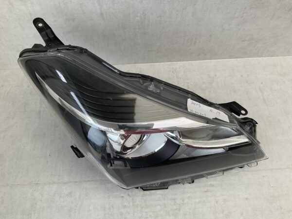 KOPLAMP TOYOTA YARIS 14-17 ORIGINEEL RECHTS TO-45609