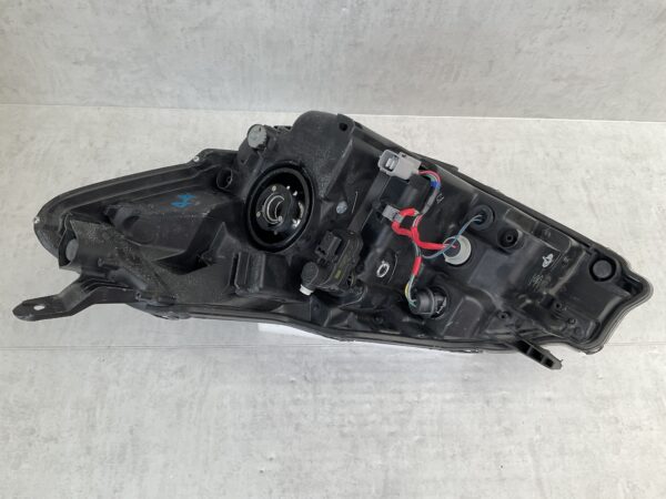 KOPLAMP TOYOTA YARIS 14-17 ORIGINEEL RECHTS TO-45609