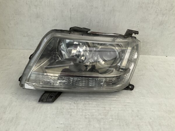 KOPLAMP SUZUKI VITARA ORIZINEEL LED 10059083 LINKS SU-4620