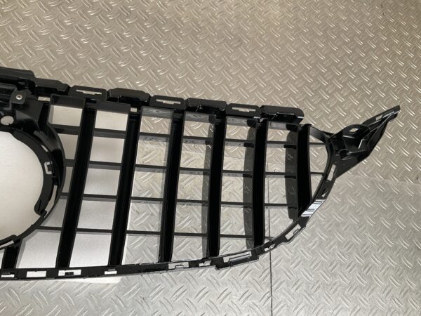 GT Panamericana Grill Mercedes C Klasse W205 Facelift 17-21 Camera Zwart Grille W205-FL