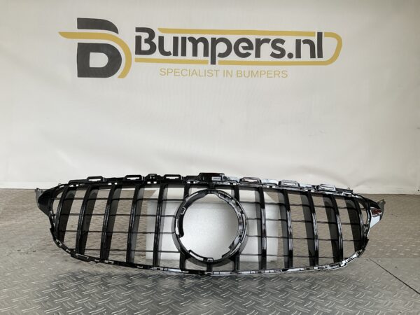 Grill Mercedes C Klasse W205 Facelift 17-21 Panamericana GT Grille Zwart  W205-FL