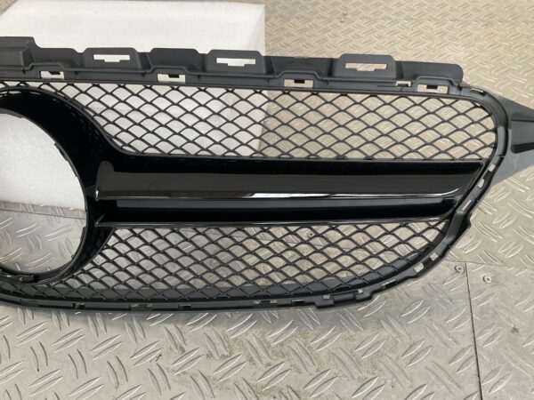 Grill Mercedes W205 C Klasse C43 Hoogglans AMG-line AMG Look Zwart Grille W205-C43