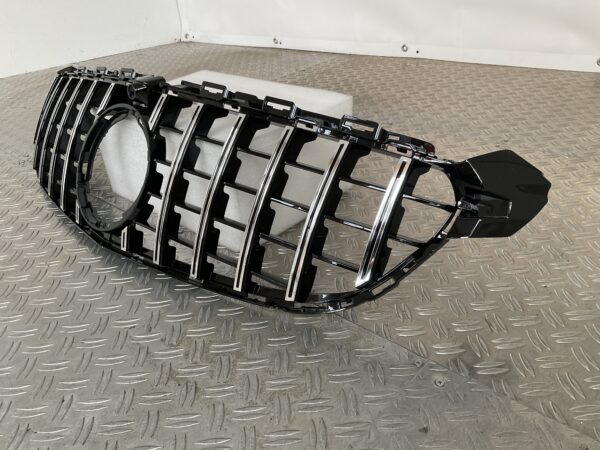 Grill Mercedes C Klasse W205 C63 Facelift 17-21 Panamericana GT Grille Camera Chrome W205-C63
