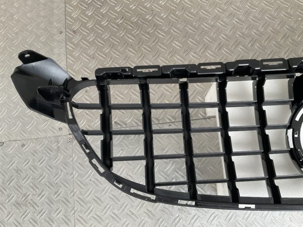 Grill Mercedes C Klasse W205 C63 Facelift 17-21 Panamericana GT Grille Camera Chrome W205-C63