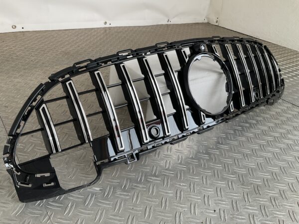 Grill Mercedes C Klasse W206 22-25 GT Panamericana Grille Camera Chrome W206
