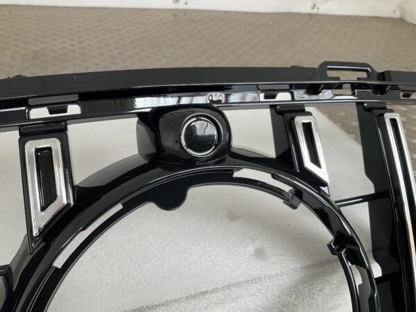 Grill Mercedes C Klasse W206 22-25 GT Panamericana Grille Camera Chrome W206