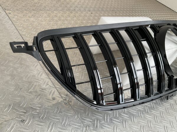 Grill Mercedes GLE W292 16-20 GT Panamericana Grille Camera Zwart W292-C