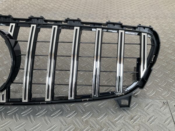 Grill GT Panamericana Mercedes A Klasse W176 Facelift 16-19 Grille Chrome W176-FL