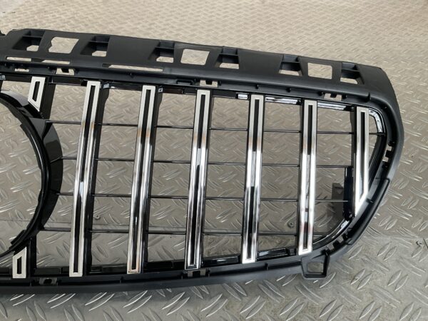 Grill GT Panamericana Mercedes A Klasse W176 12-16  Grille Chrome W176